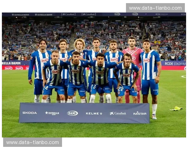 红蓝魂魄对决赤色坚韧：巴萨vs奥萨，这不只是一场足球，是一场关于信仰的博弈